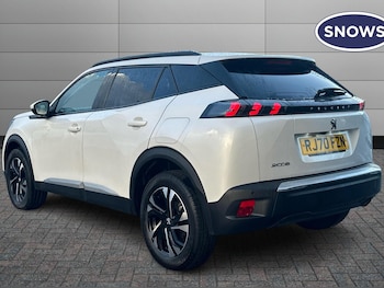 Used Peugeot 2008 2021 for sale - 76819035: Photo