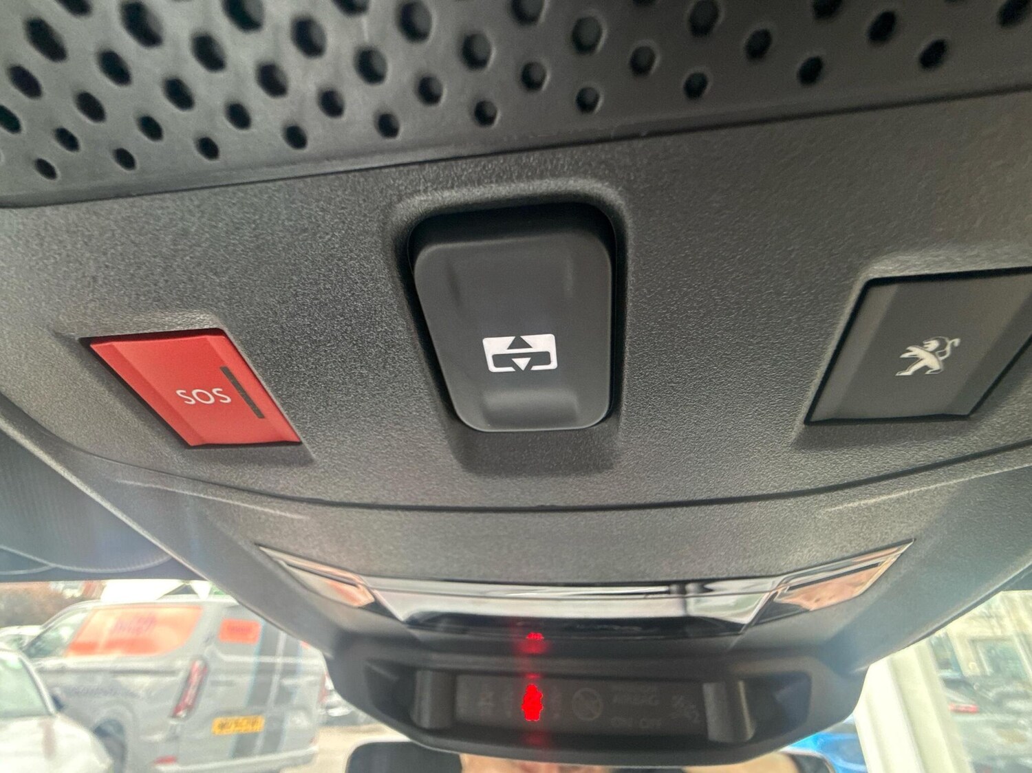 Used Peugeot 2008 2021 for sale - 77151948: Photo 14