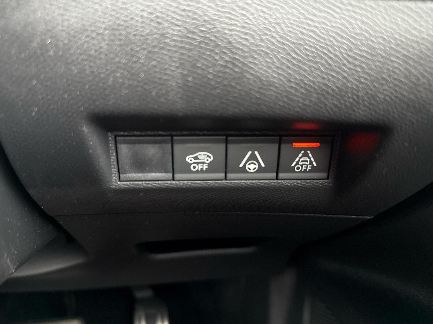 Used Peugeot 2008 2021 for sale - 77151948: Photo 23