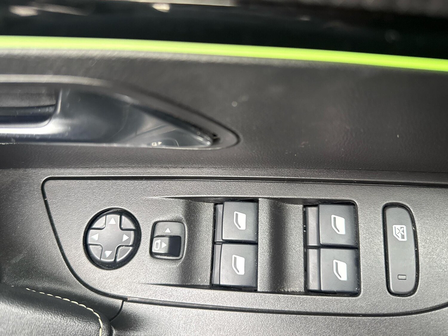 Used Peugeot 2008 2021 for sale - 77151948: Photo 24