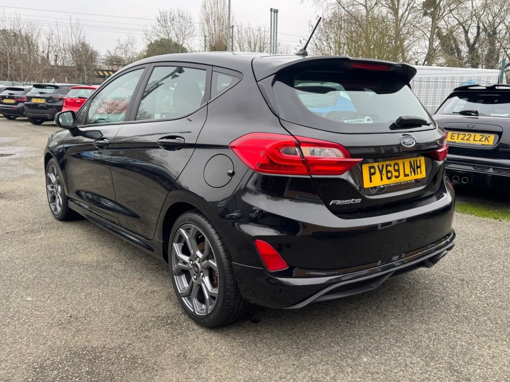 Used Ford Fiesta 2020 for sale - 77421965: Photo 2