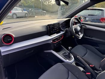 Used SEAT Arona 2023 for sale - 79829143: Photo