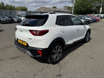 Used Kia Stonic 2022 for sale - 79113976: Photo