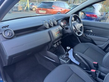 Used Dacia Duster 2018 for sale - 77038031: Photo