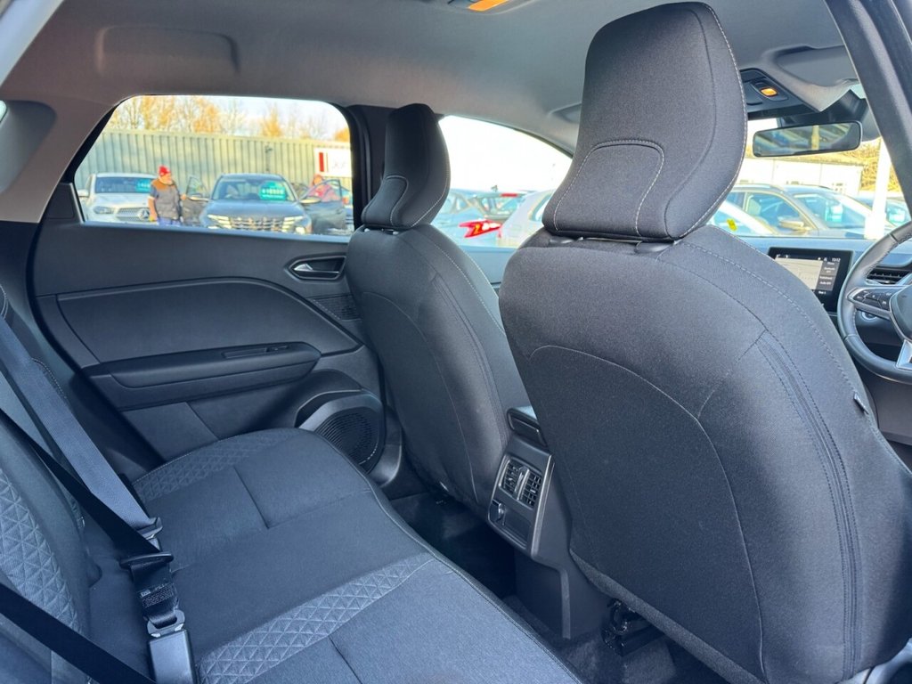 Used Renault Captur 2023 for sale - 76698213: Photo 16