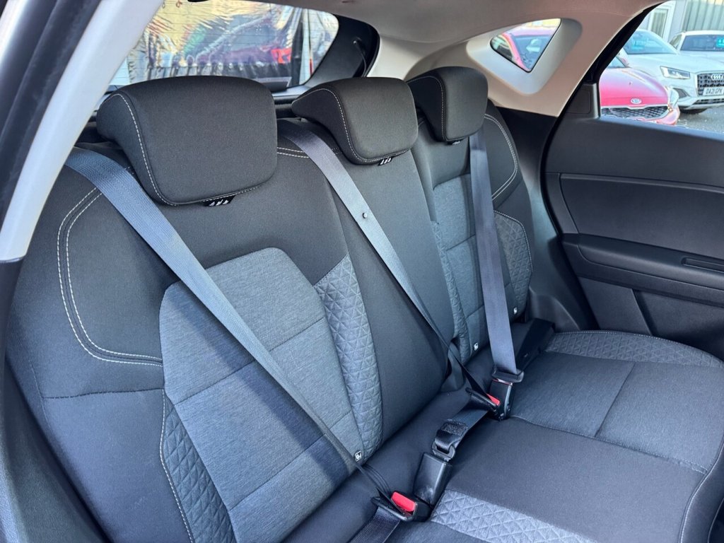 Used Renault Captur 2023 for sale - 76698213: Photo 17