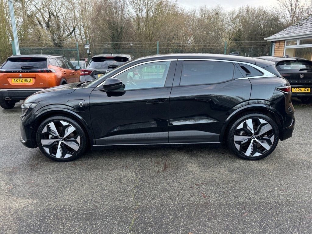Used Renault Megane E Tech 2023 for sale - 77038022: Photo 4
