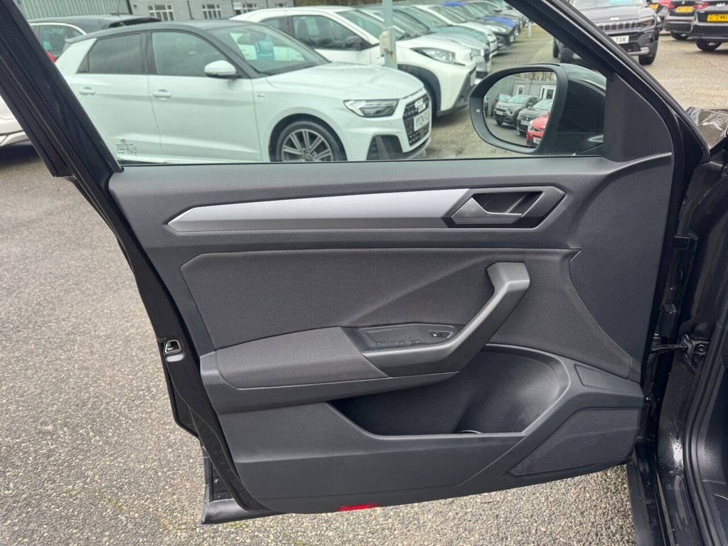 Used Volkswagen T-Roc 2022 for sale - 77546828: Photo 12