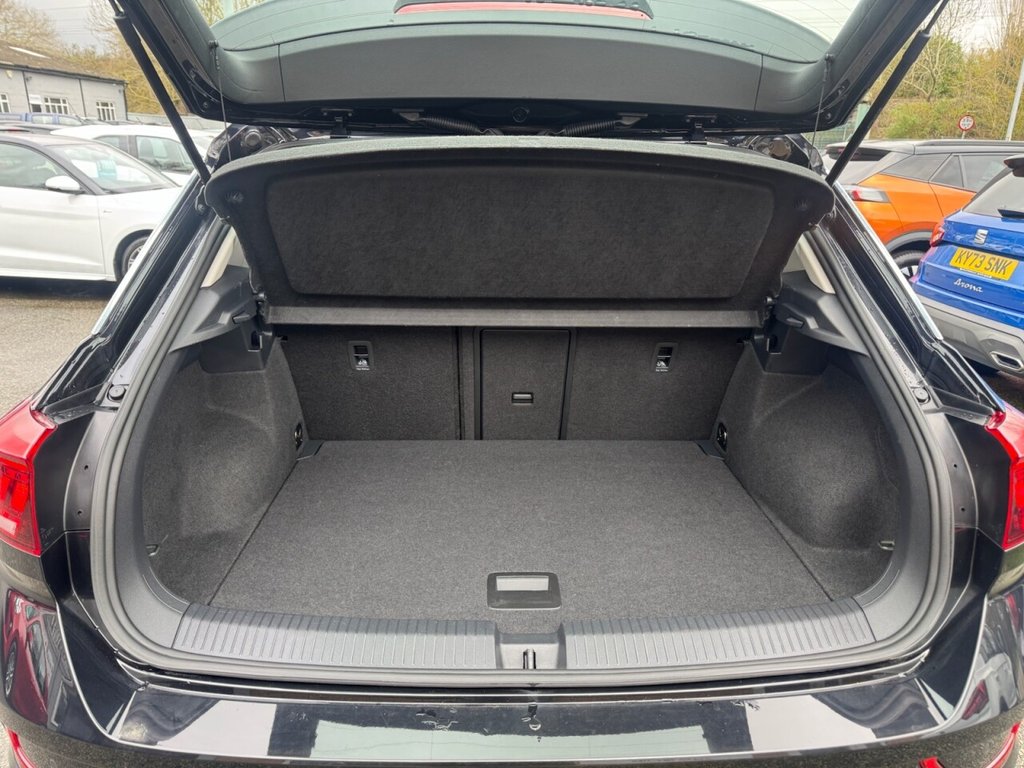 Used Volkswagen T-Roc 2022 for sale - 77546828: Photo 14