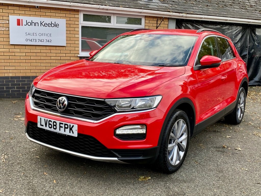 Used Volkswagen T-Roc 2018 for sale - 76203396: Photo 1