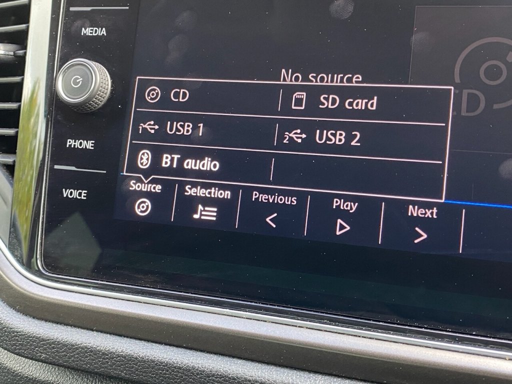 Used Volkswagen T-Roc 2018 for sale - 76203396: Photo 16