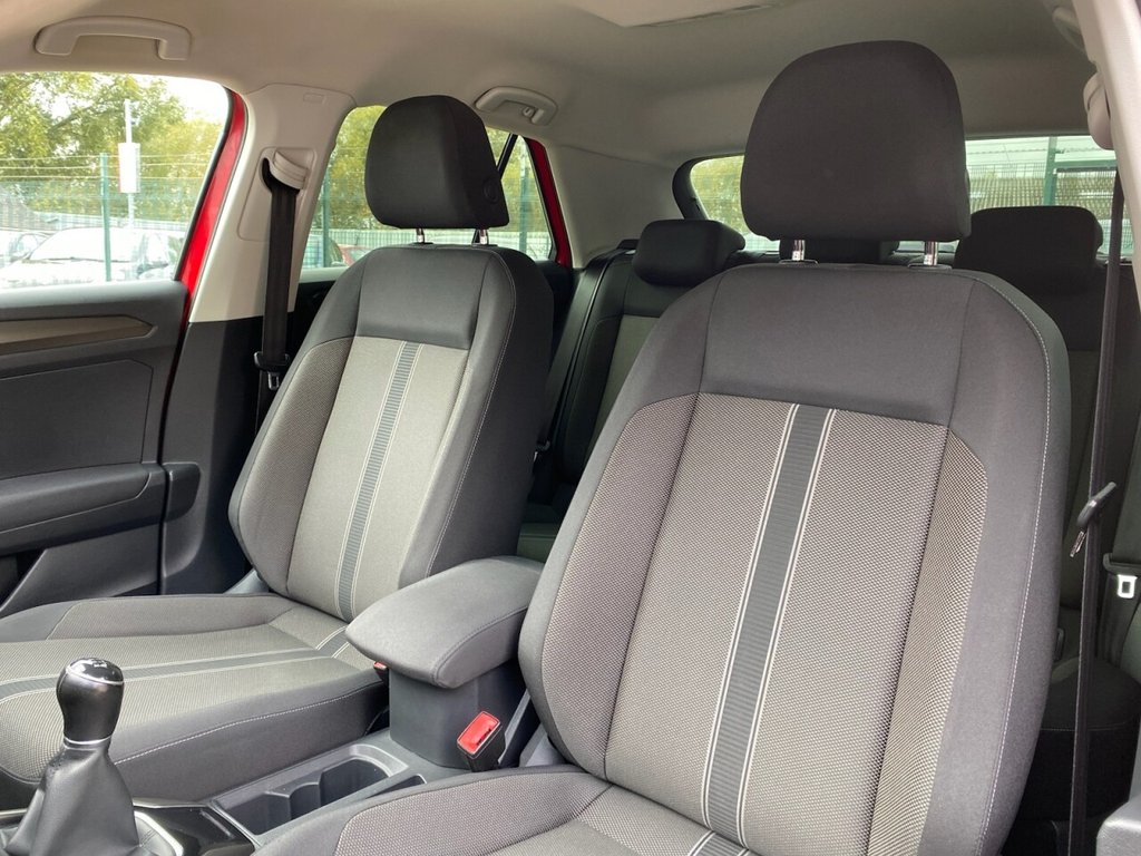 Used Volkswagen T-Roc 2018 for sale - 76203396: Photo 2