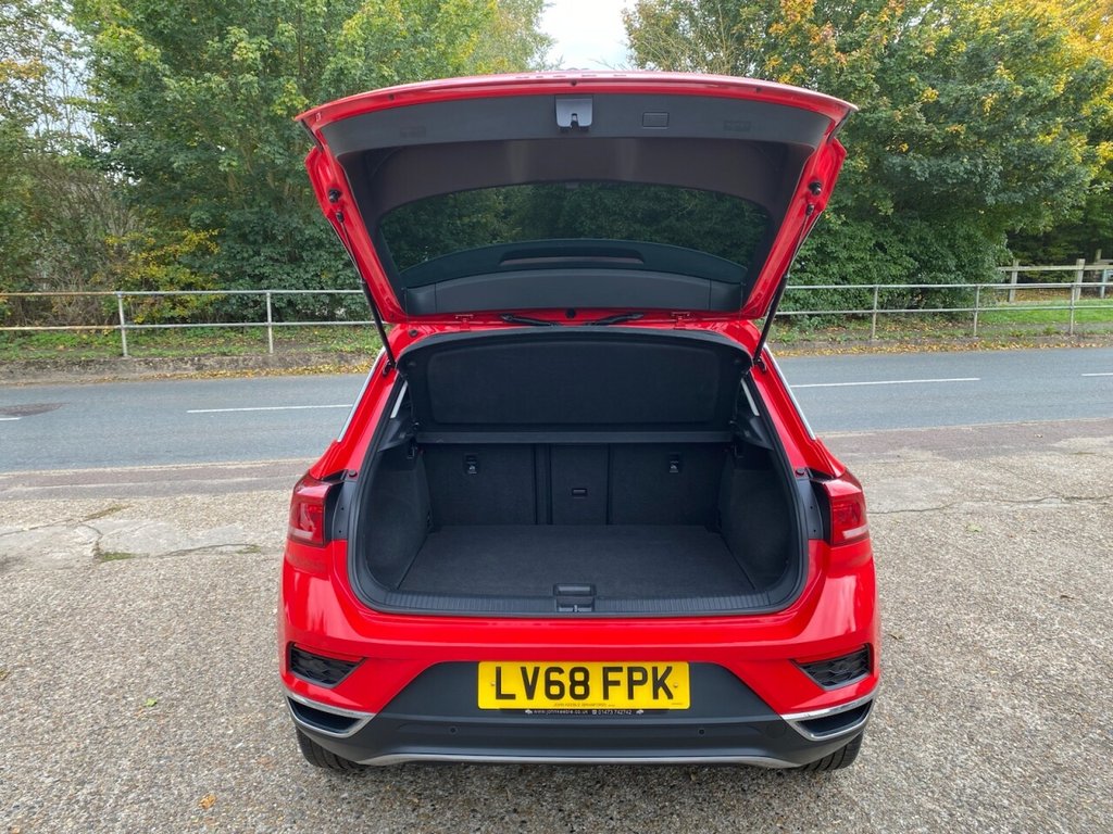 Used Volkswagen T-Roc 2018 for sale - 76203396: Photo 20