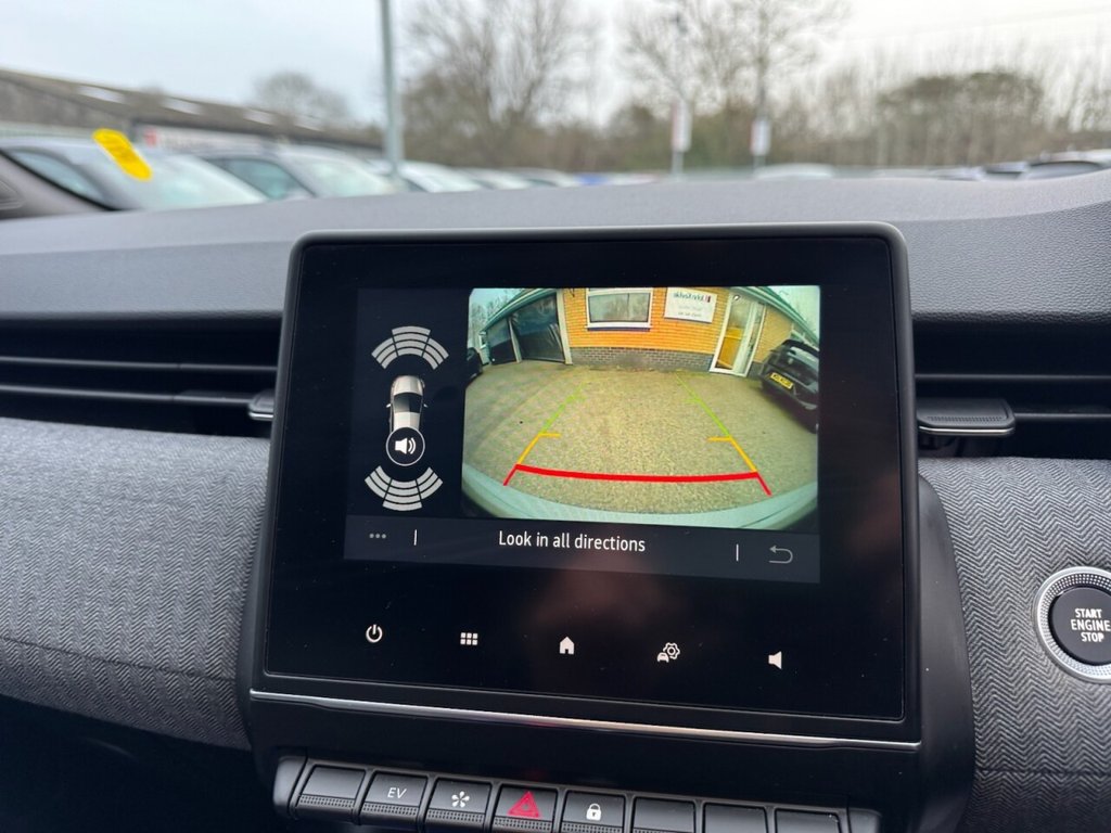 Used Renault Clio 2024 for sale - 77037981: Photo 12