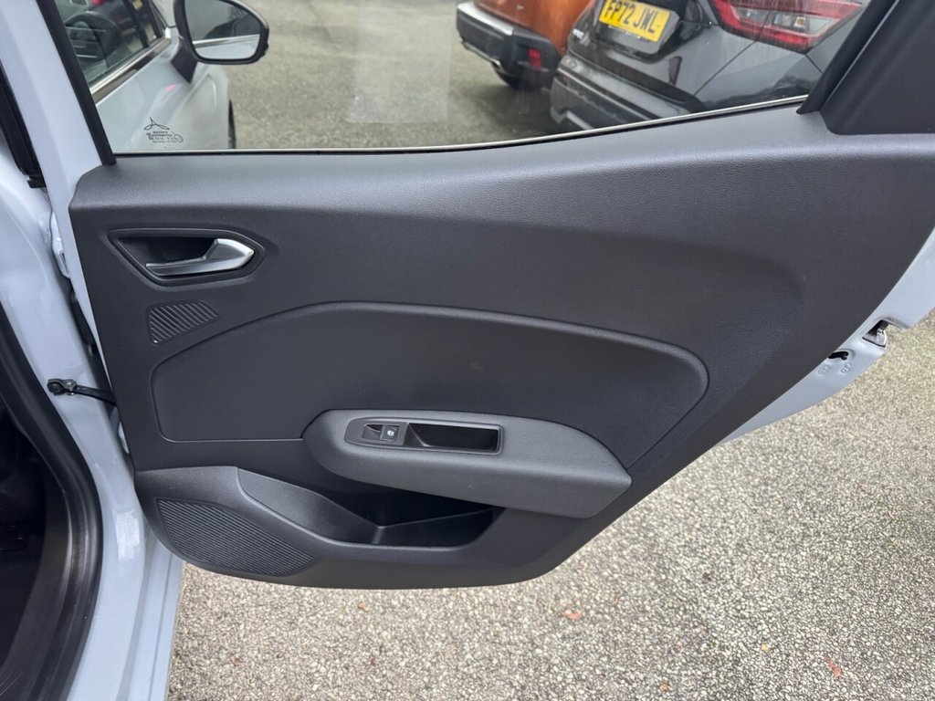 Used Renault Clio 2024 for sale - 77037981: Photo 26