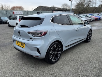 Used Renault Clio 2024 for sale - 77037981: Photo