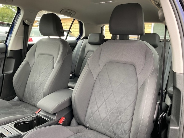 Used Volkswagen Golf 2022 for sale - 75727120: Photo 2