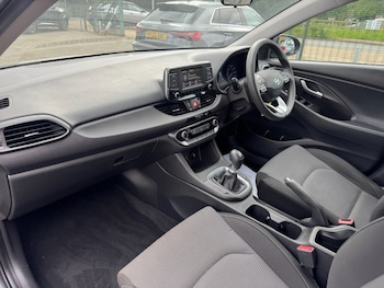 Used Hyundai i30 2018 for sale - 78896534: Photo