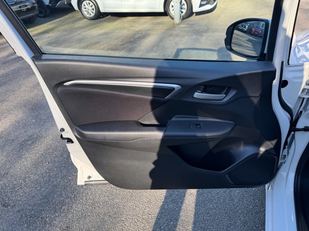 Used Honda Jazz 2019 for sale - 77976347: Photo 14