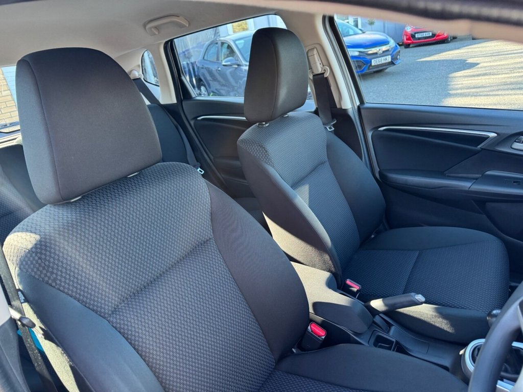 Used Honda Jazz 2019 for sale - 77976347: Photo 16