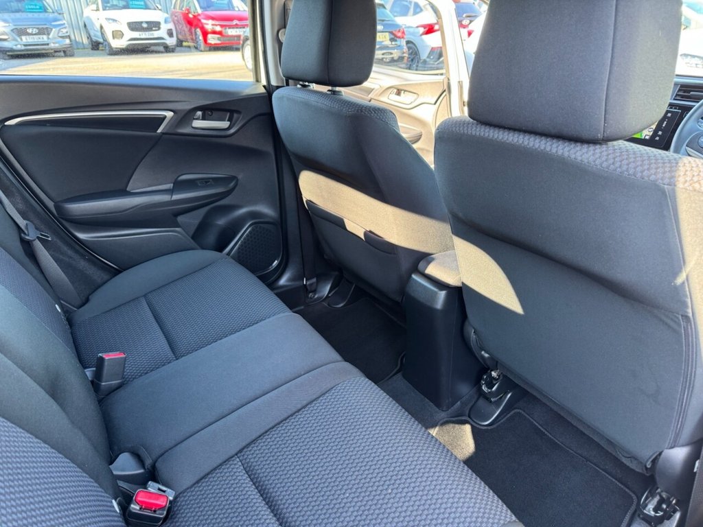 Used Honda Jazz 2019 for sale - 77976347: Photo 27