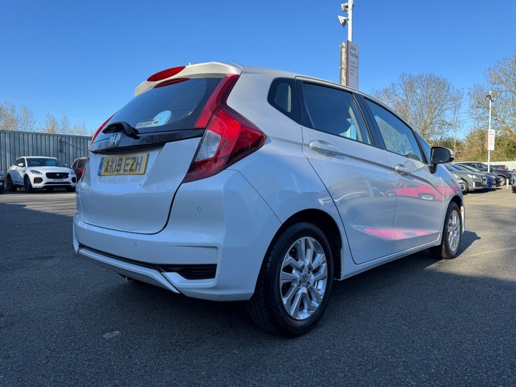 Used Honda Jazz 2019 for sale - 77976347: Photo 30