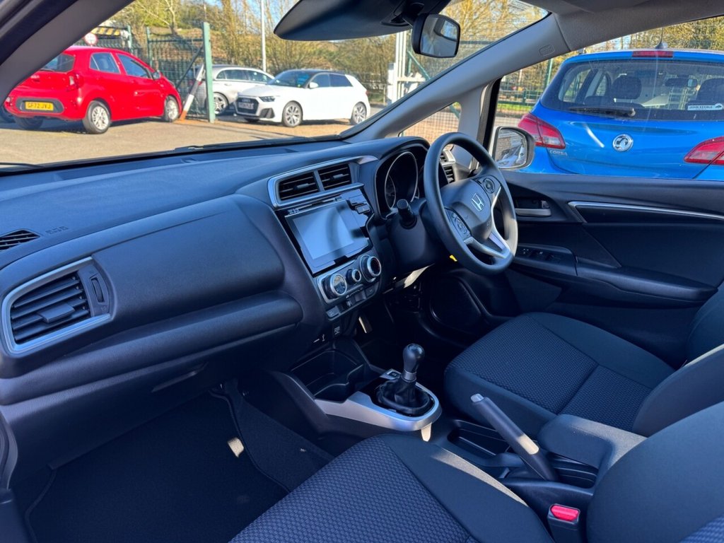 Used Honda Jazz 2019 for sale - 77976347: Photo 4