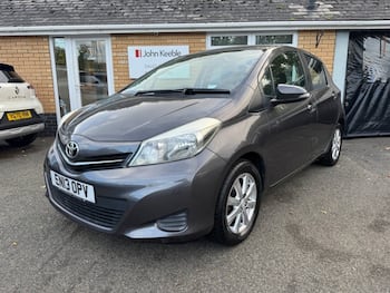 Used Toyota Yaris 2013 for sale - 79675564: Photo
