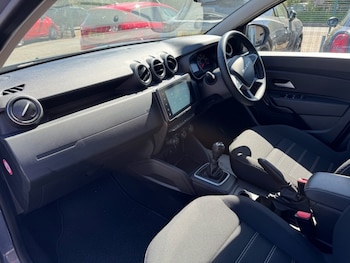 Used Dacia Duster 2023 for sale - 78444394: Photo