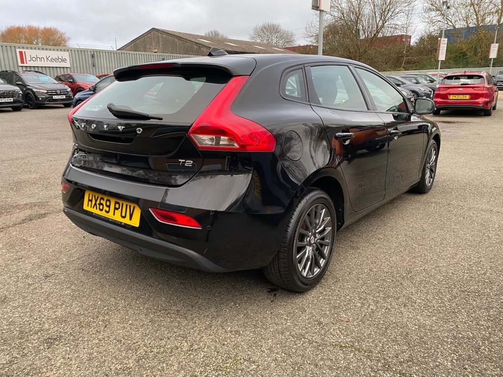 Used Volvo V40 2019 for sale - 76642072: Photo 10