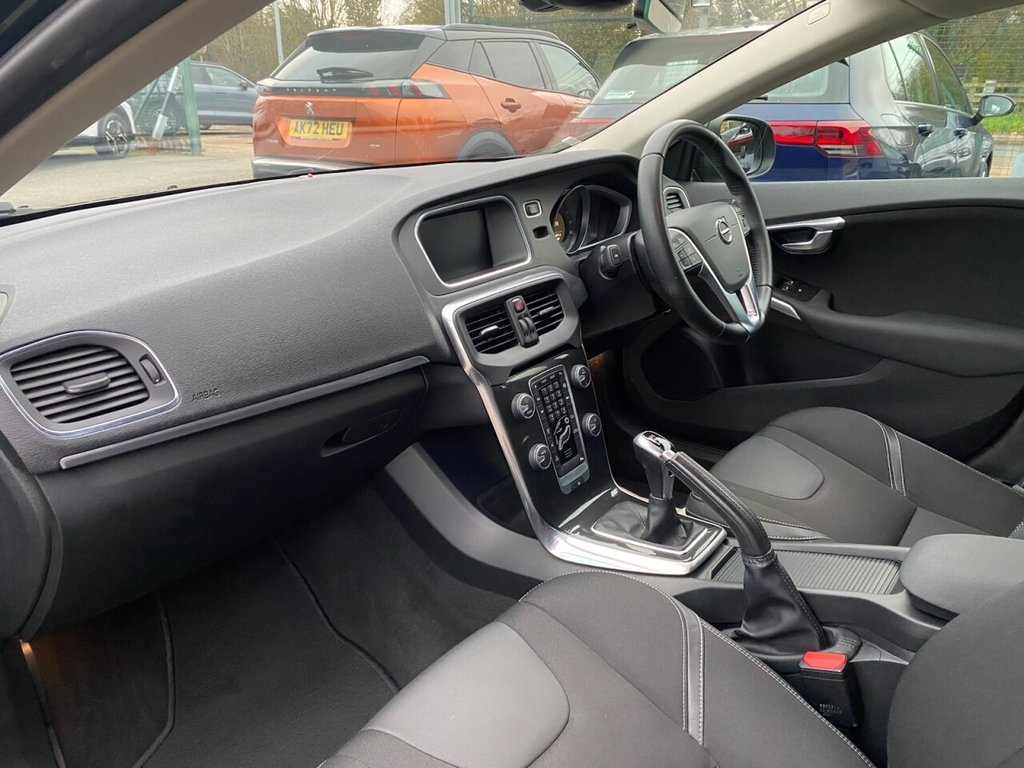 Used Volvo V40 2019 for sale - 76642072: Photo 20