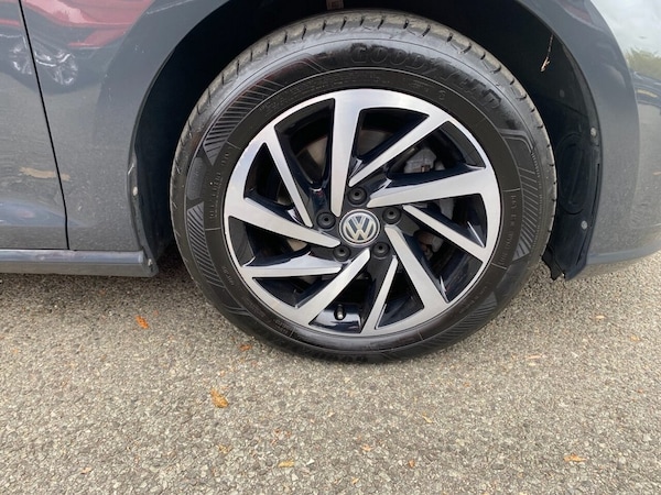 Used Volkswagen Golf 2019 for sale - 76303847: Photo 11