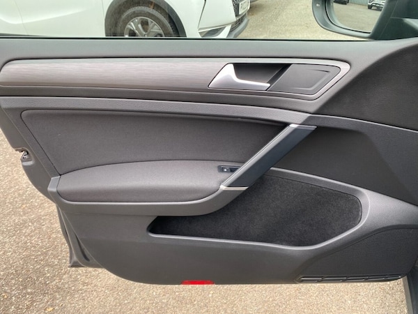Used Volkswagen Golf 2019 for sale - 76303847: Photo 16