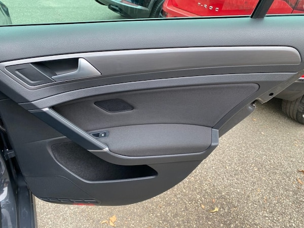 Used Volkswagen Golf 2019 for sale - 76303847: Photo 20