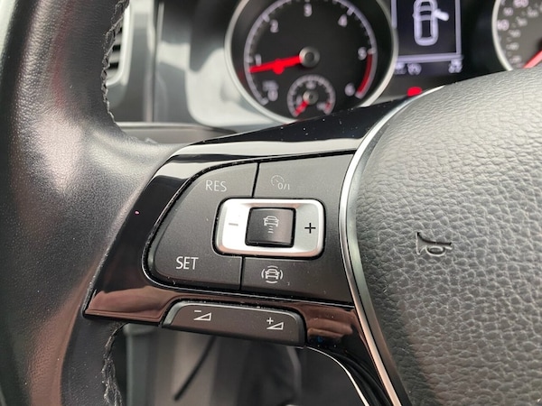 Used Volkswagen Golf 2019 for sale - 76303847: Photo 30