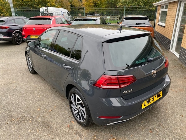 Used Volkswagen Golf 2019 for sale - 76303847: Photo 32