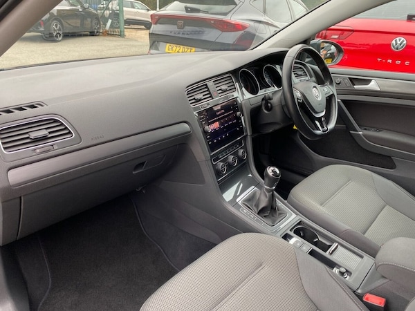 Used Volkswagen Golf 2019 for sale - 76303847: Photo 4