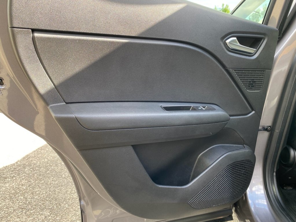 Used Renault Captur 2022 for sale - 76039873: Photo 27