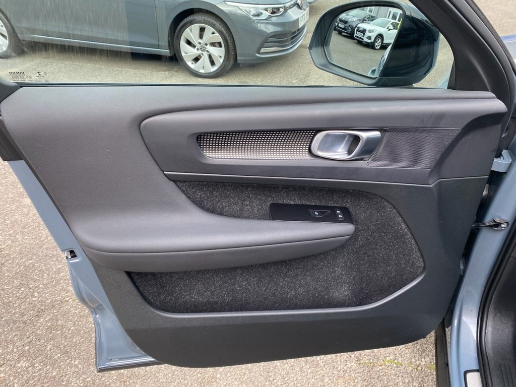 Used Volvo XC40 2021 for sale - 76642262: Photo 17