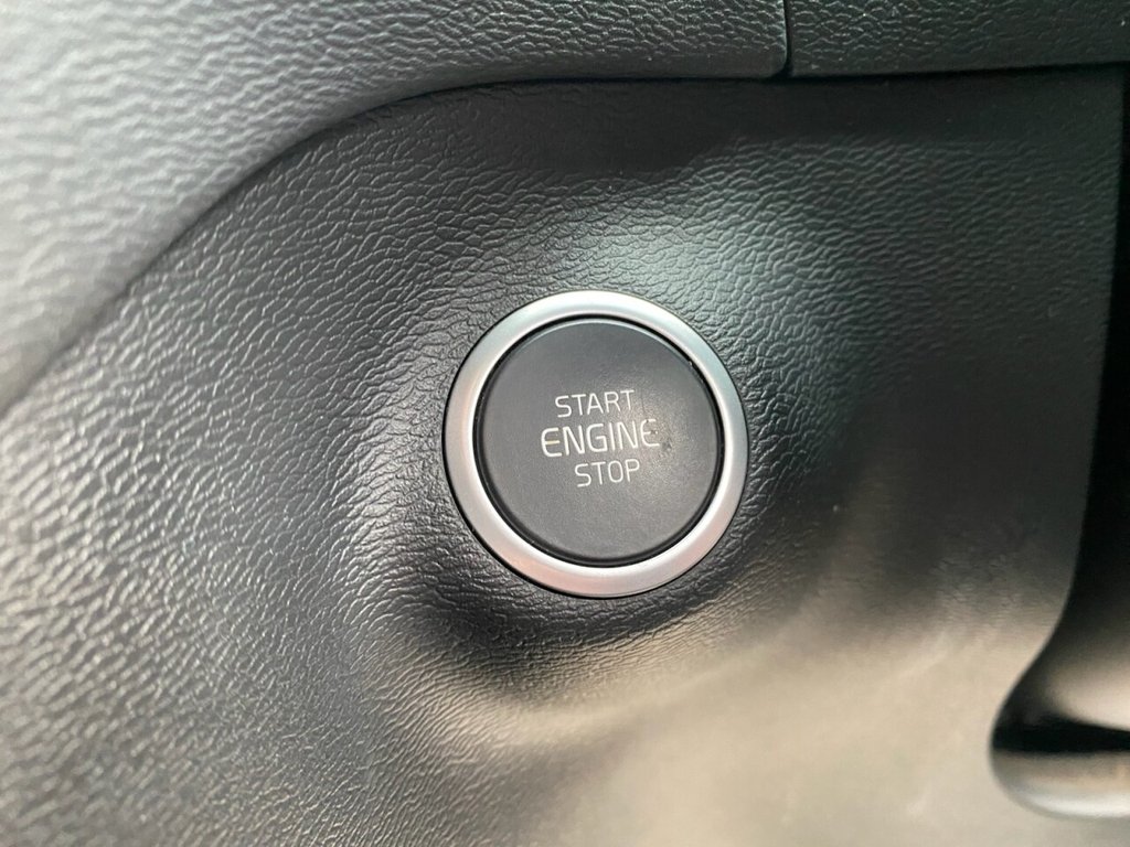 Used Volvo XC40 2021 for sale - 76642262: Photo 30