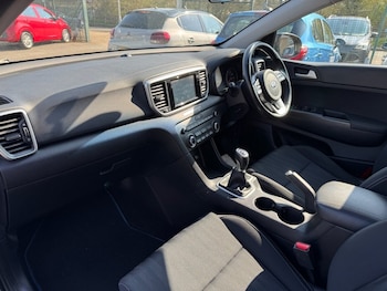 Used Kia Sportage 2020 for sale - 77952515: Photo