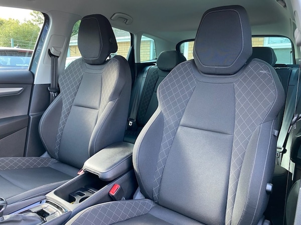 Used Skoda Karoq 2021 for sale - 76048305: Photo 2