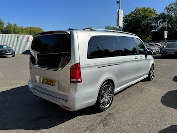 Used Mercedes-Benz V-Class 2021 for sale - 79462502: Photo