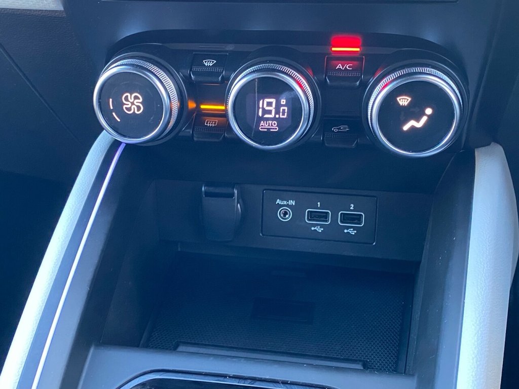 Used Renault Clio 2023 for sale - 76039204: Photo 24