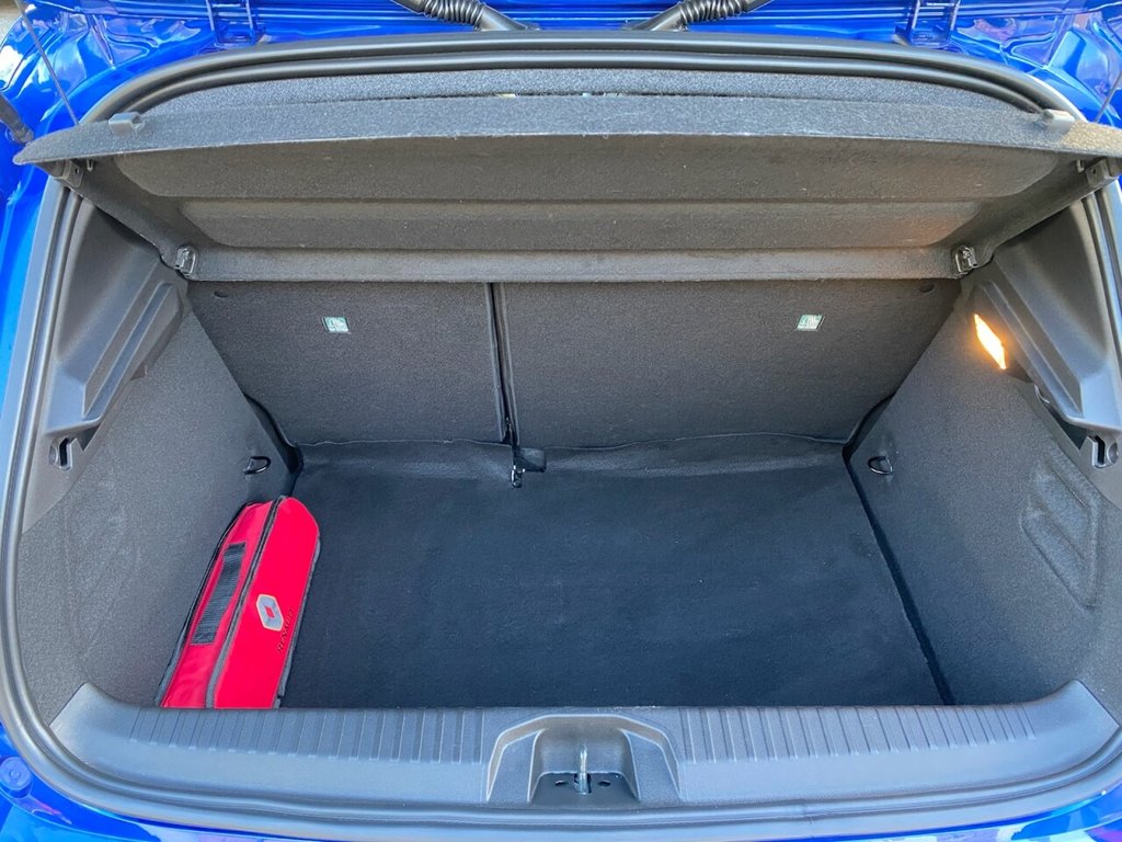 Used Renault Clio 2023 for sale - 76039204: Photo 35