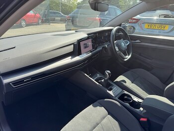 Used Volkswagen Golf 2022 for sale - 78401028: Photo