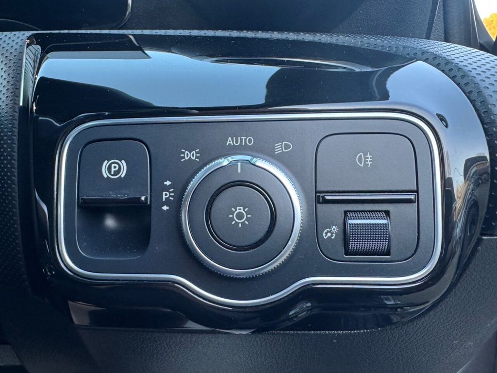 Used Mercedes-Benz A-Class 2018 for sale - 77919958: Photo 25