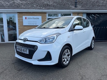Used Hyundai i10 2018 for sale - 79394495: Photo