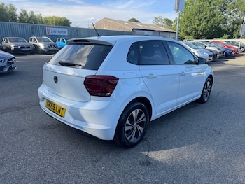 Used Volkswagen Polo 2019 for sale - 79050915: Photo