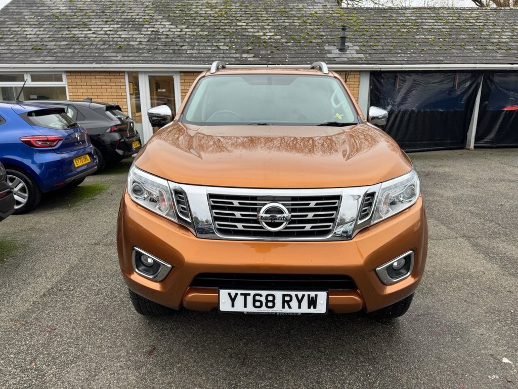 Used Nissan Navara 2018 for sale - 77038021: Photo 9